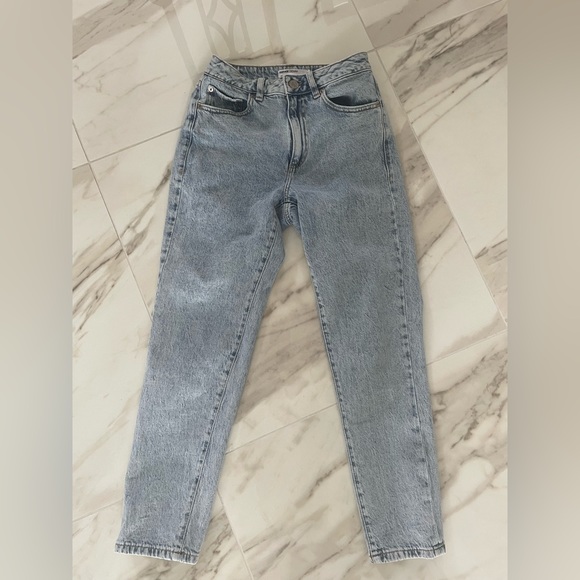 Garage Mom Jeans - Picture 2 of 3